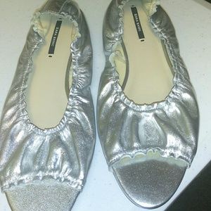 Zara Flats